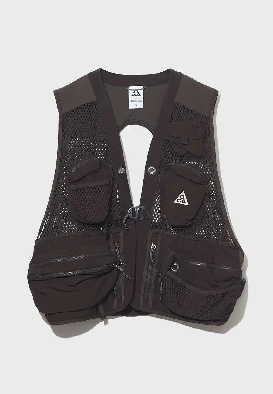 NIKE ACG vest